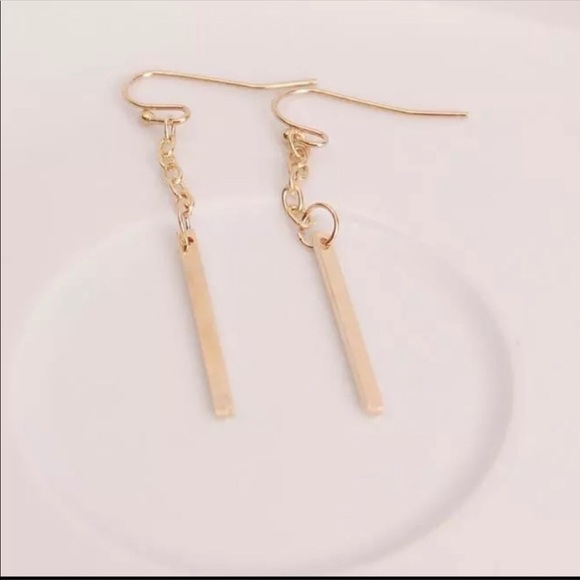 1 left! Vertical Drop Earrings - Picture 3 of 5